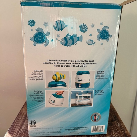 Fish-Themed Blue and Yellow Aquarium Humidifier - Picture 5 of 6